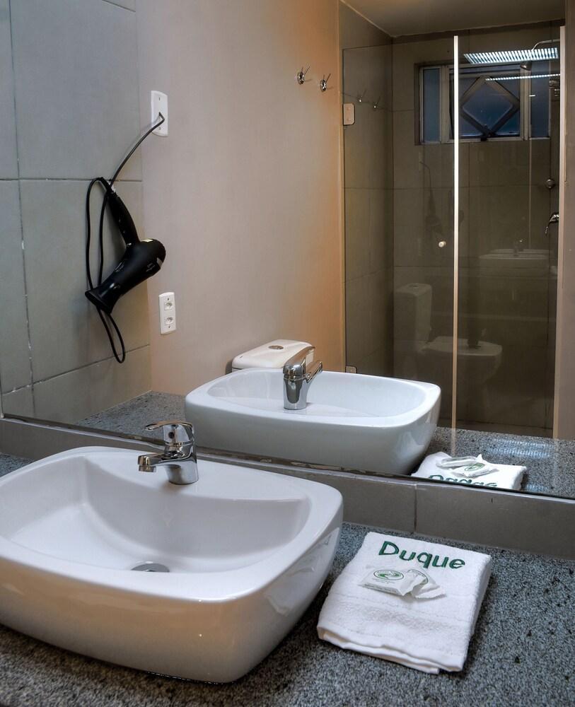Duque Center Hotel Residence ปอร์โตอัลเลเกร ภายนอก รูปภาพ
